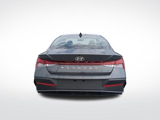 new 2024 Hyundai Elantra car, priced at $22,970