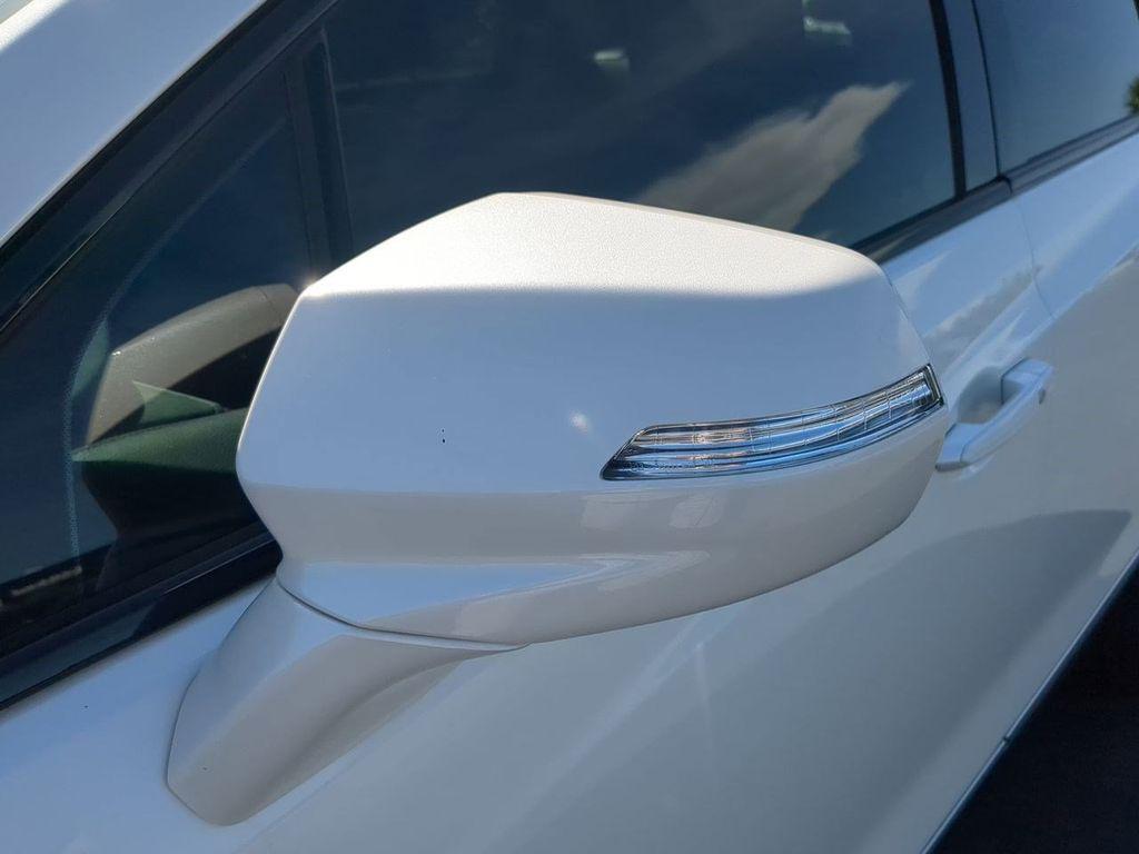 used 2020 Cadillac XT5 car, priced at $28,551