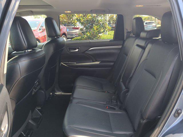 used 2019 Toyota Highlander car, priced at $28,462