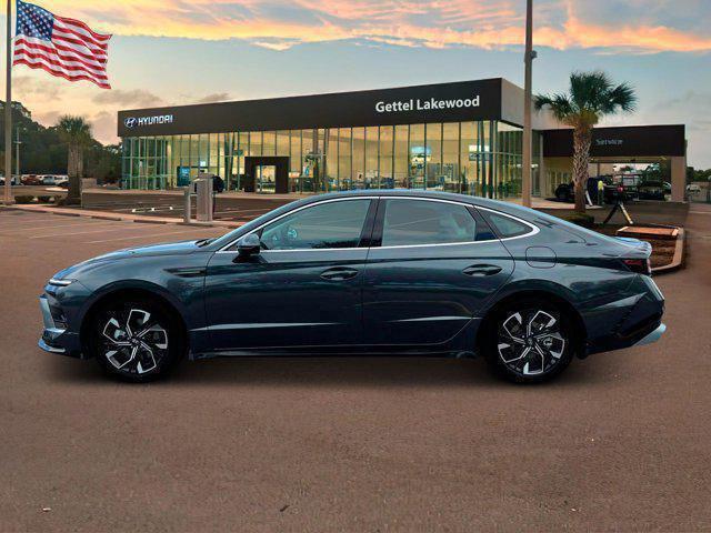 new 2024 Hyundai Sonata car, priced at $27,177