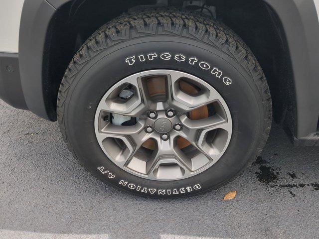 used 2021 Jeep Cherokee car, priced at $23,897