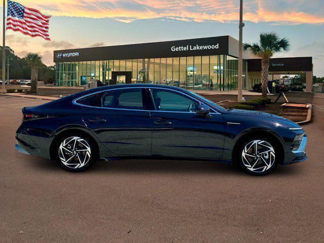 new 2024 Hyundai Sonata car, priced at $28,670