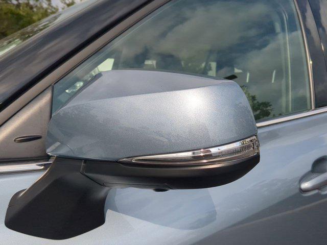 used 2022 Toyota Highlander car, priced at $39,981