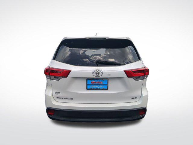 used 2019 Toyota Highlander car, priced at $26,499