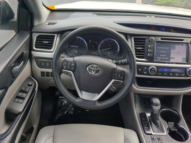 used 2019 Toyota Highlander car, priced at $26,499
