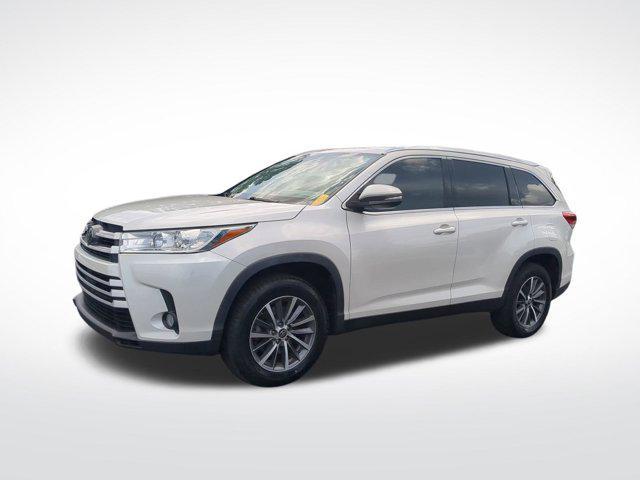 used 2019 Toyota Highlander car, priced at $26,499