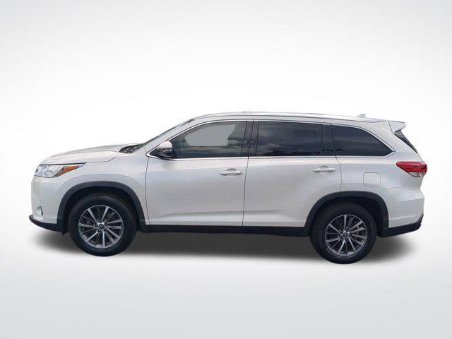 used 2019 Toyota Highlander car, priced at $26,499