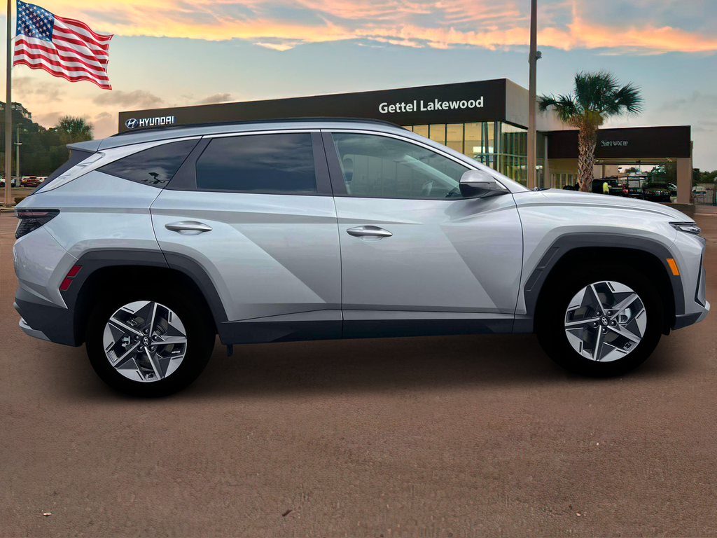 new 2025 Hyundai TUCSON Hybrid car, priced at $36,152