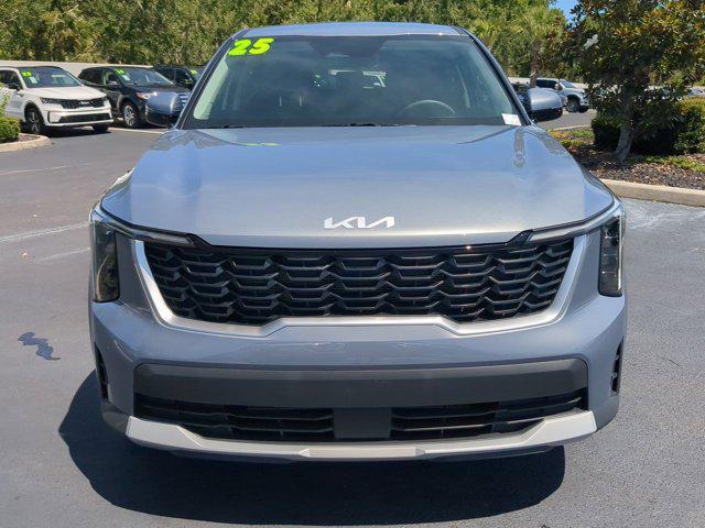 used 2025 Kia Sorento car, priced at $29,991