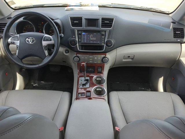 used 2013 Toyota Highlander car, priced at $13,684