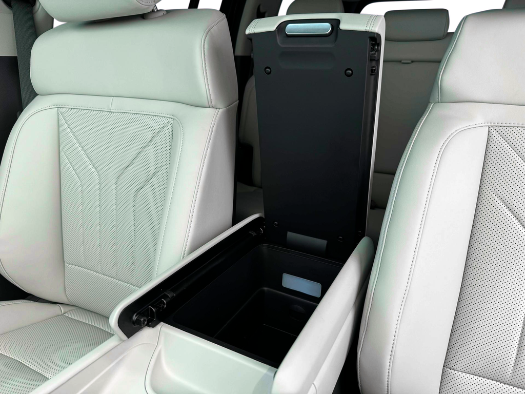 new 2025 Hyundai Santa Fe car, priced at $40,799