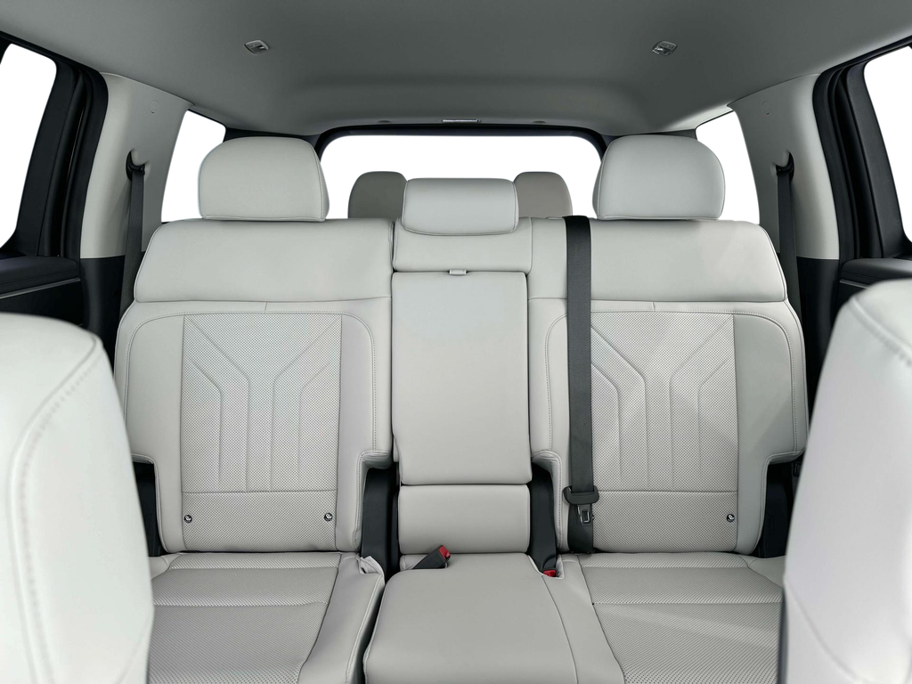 new 2025 Hyundai Santa Fe car, priced at $40,799