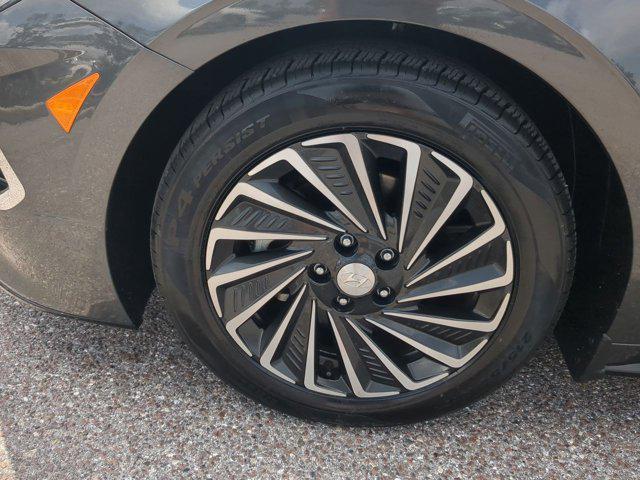 used 2022 Hyundai Sonata Hybrid car, priced at $20,698