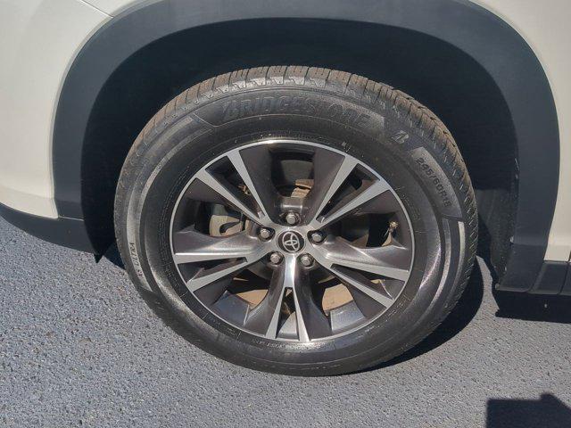 used 2019 Toyota Highlander car, priced at $22,980