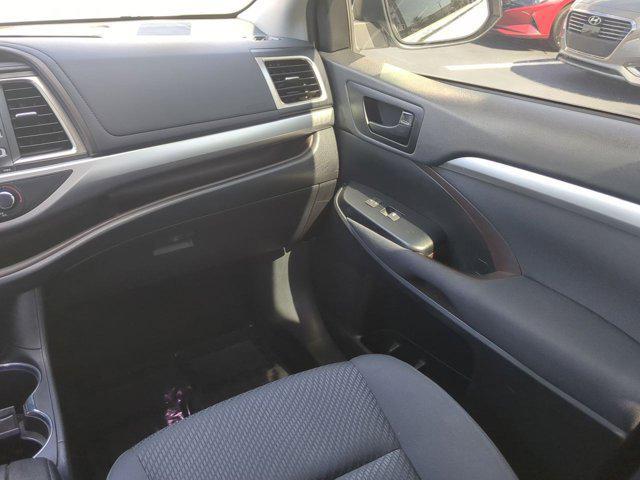 used 2019 Toyota Highlander car, priced at $22,980