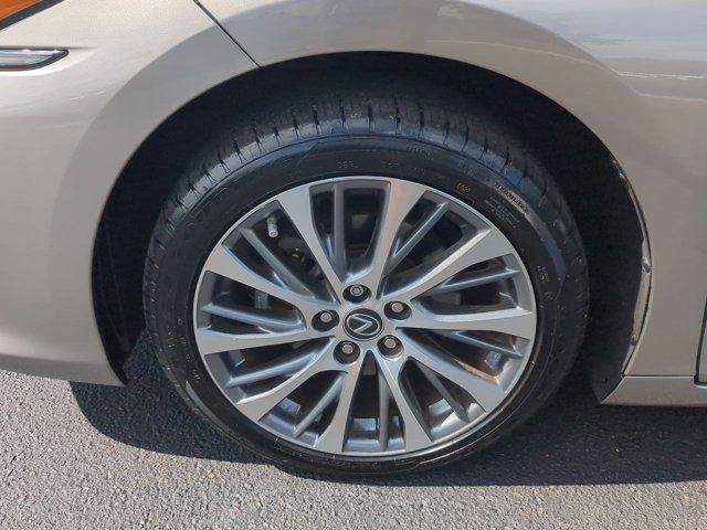 used 2020 Lexus ES 350 car, priced at $27,981