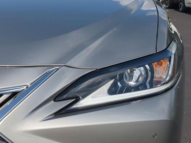 used 2020 Lexus ES 350 car, priced at $27,981
