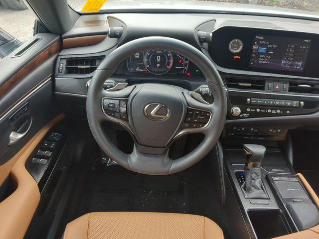 used 2022 Lexus ES 350 car, priced at $36,885