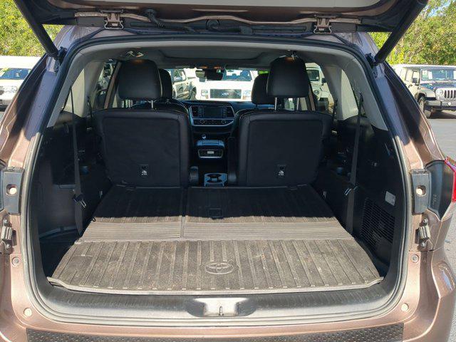 used 2018 Toyota Highlander car, priced at $26,691