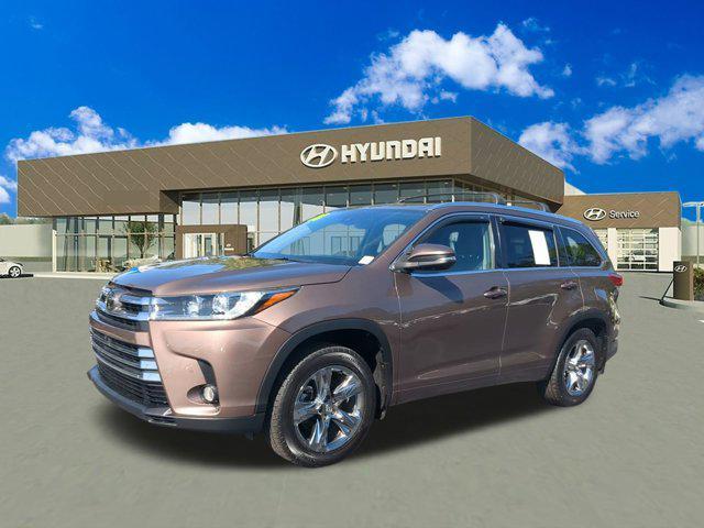 used 2018 Toyota Highlander car, priced at $26,691