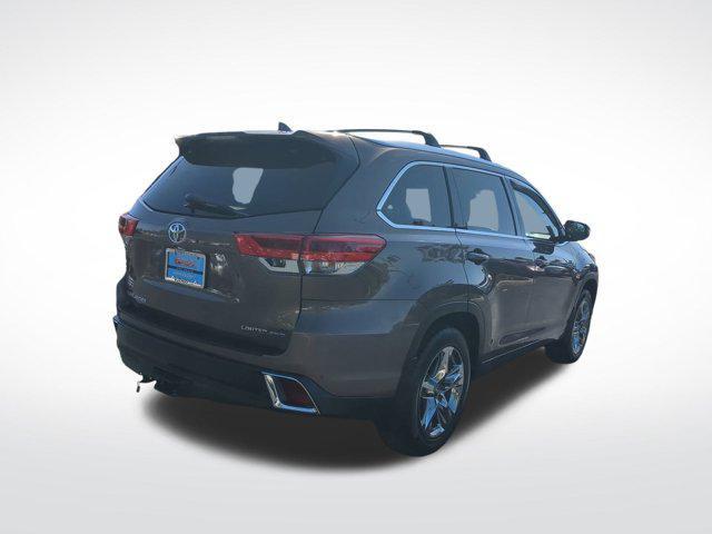 used 2018 Toyota Highlander car, priced at $26,691