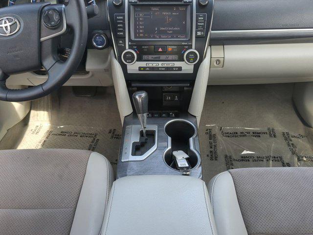 used 2014 Toyota Camry Hybrid car, priced at $14,491