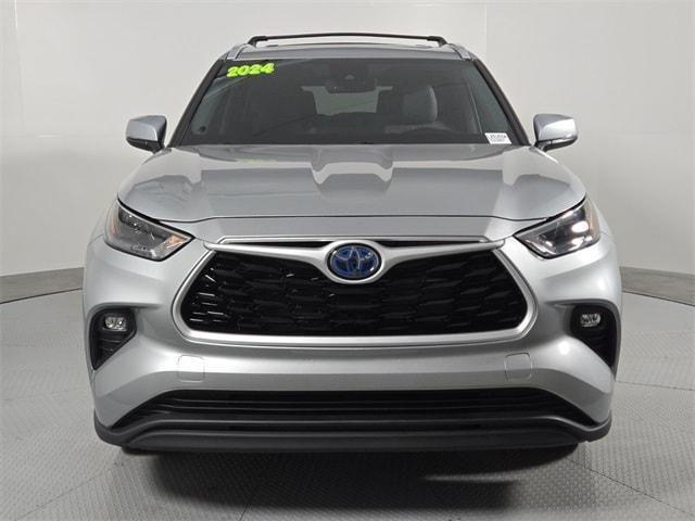 used 2024 Toyota Highlander Hybrid car, priced at $44,090