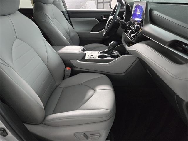 used 2024 Toyota Highlander Hybrid car, priced at $44,090