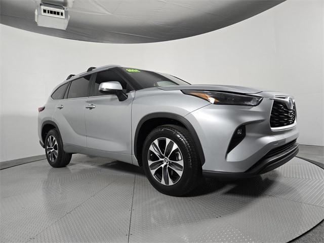 used 2024 Toyota Highlander Hybrid car, priced at $44,090