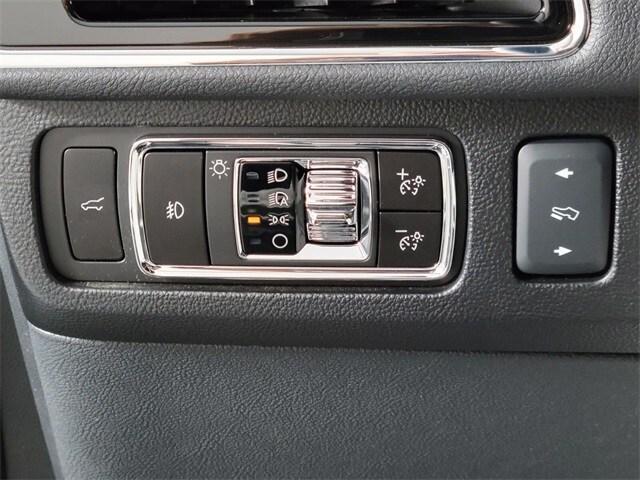 new 2023 Lincoln Navigator car, priced at $75,905