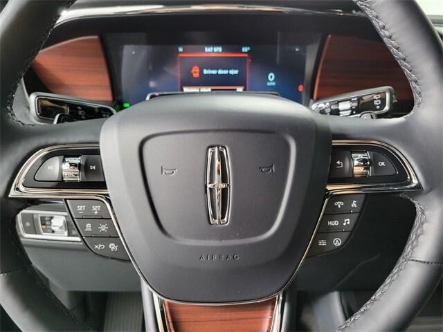 new 2023 Lincoln Navigator car, priced at $75,905