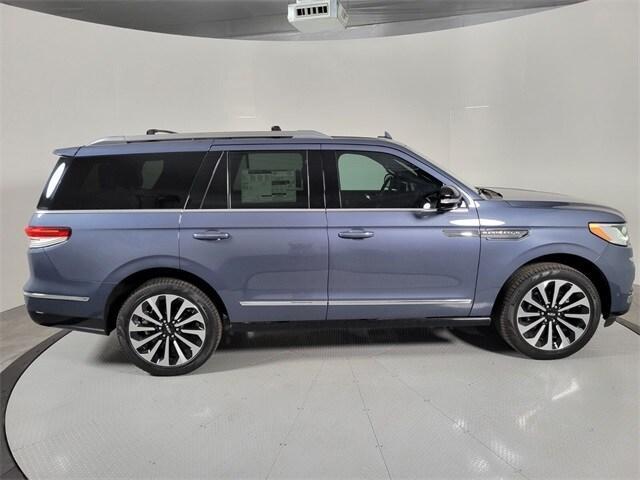 new 2023 Lincoln Navigator car, priced at $75,905