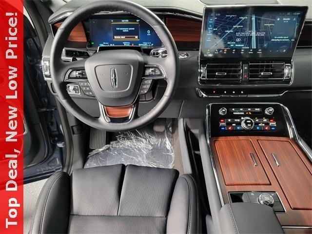 new 2023 Lincoln Navigator car, priced at $76,105