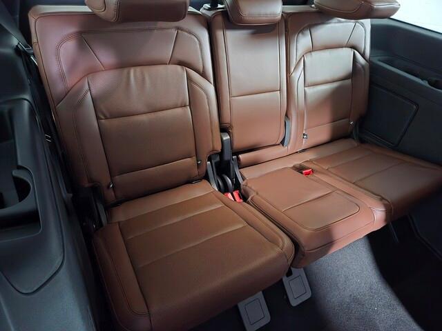 new 2025 Lincoln Navigator car, priced at $103,340