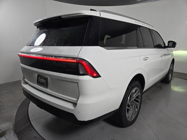 new 2025 Lincoln Navigator car, priced at $103,340