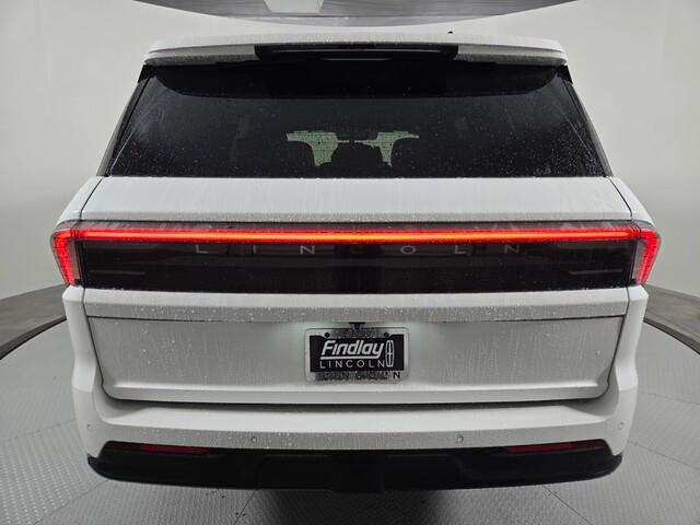 new 2025 Lincoln Navigator car, priced at $103,340
