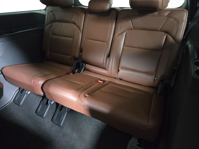 new 2025 Lincoln Navigator car, priced at $103,340