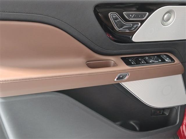 new 2025 Lincoln Aviator car, priced at $74,071