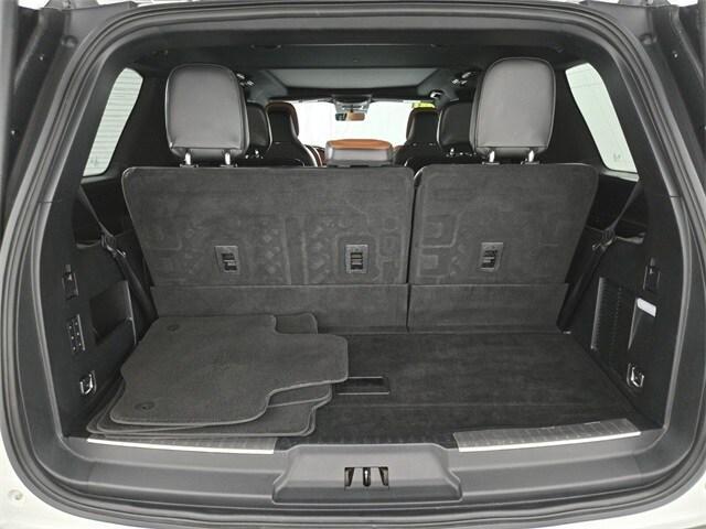 used 2021 Lincoln Navigator car, priced at $38,984