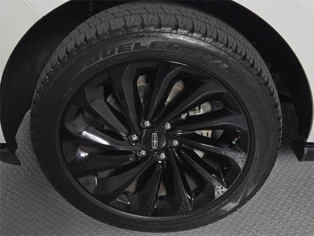 used 2021 Lincoln Navigator car, priced at $38,984