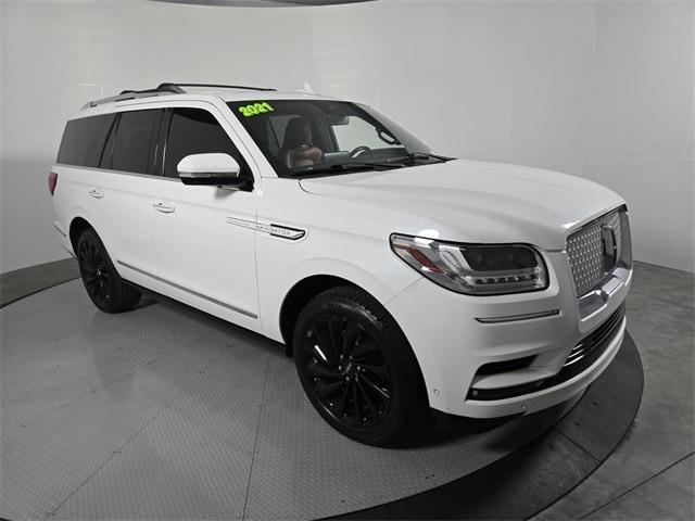 used 2021 Lincoln Navigator car, priced at $38,984