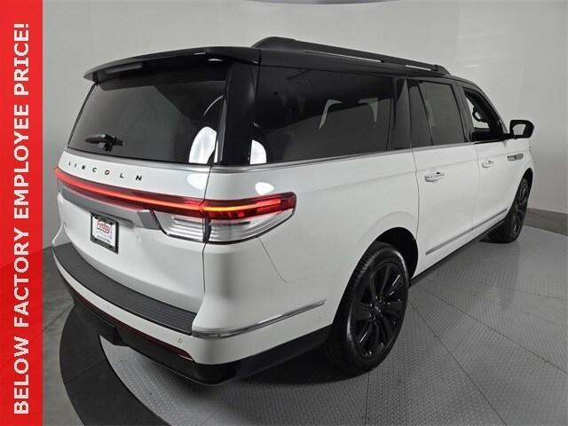 new 2024 Lincoln Navigator L car, priced at $111,743