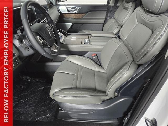 new 2024 Lincoln Navigator L car, priced at $111,743