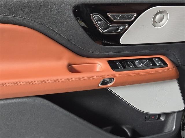 new 2025 Lincoln Aviator car, priced at $77,952