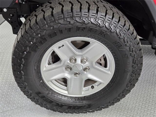 used 2020 Jeep Gladiator car, priced at $29,484