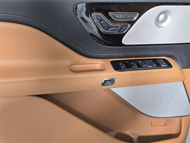 new 2025 Lincoln Aviator car, priced at $87,668