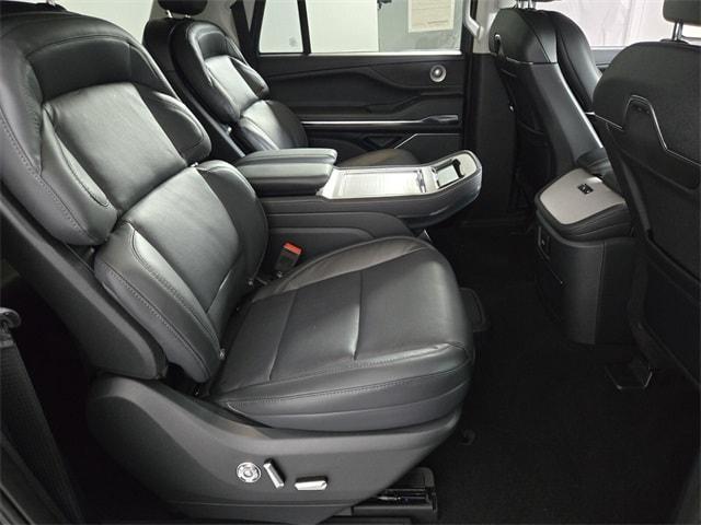 new 2025 Lincoln Navigator L car, priced at $109,325