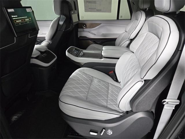 new 2025 Lincoln Navigator L car, priced at $126,610