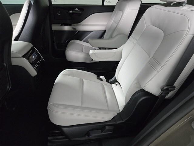 new 2025 Lincoln Aviator car, priced at $60,500