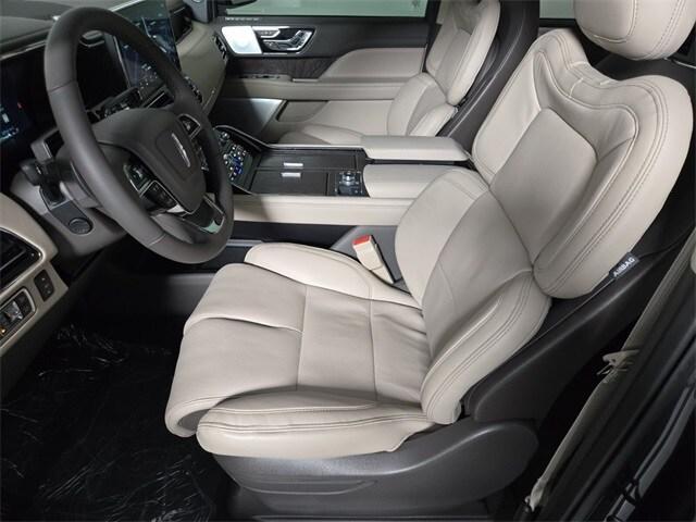 new 2024 Lincoln Navigator L car, priced at $100,560